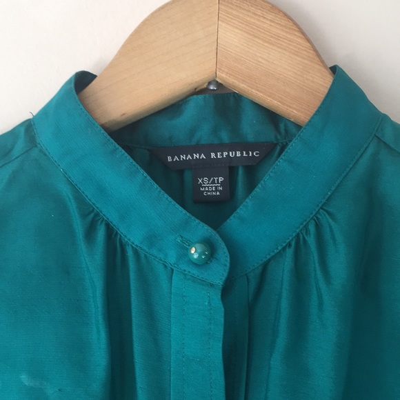 BANANA REPUBLIC | 100% Silk Blouse - Picture 5 of 10